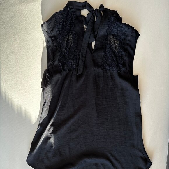RW&Co Sleeveless lace Blouse - Picture 3 of 3